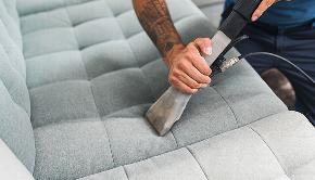 Hot water cleaning upholstered sofa